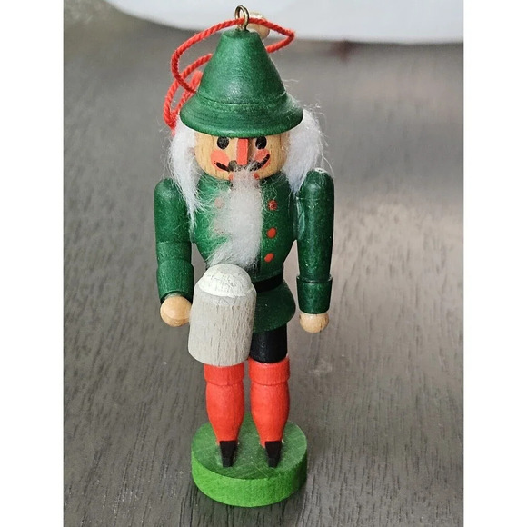 VINTAGE Holzkunst Chr.Ulbricht Green Nutcracker Ornament - Picture 1 of 5